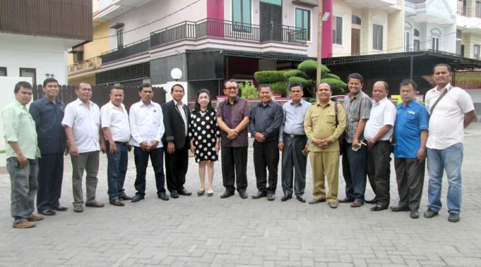  Dr RE Nainggolan : Wartawan di Sumut Senantiasa Memberitakan Damai Sejahtera