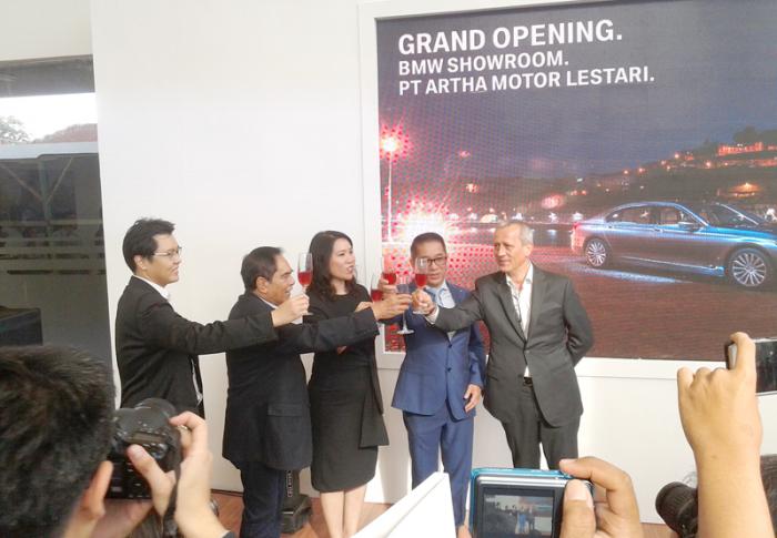 BMW Group Indonesia Perkuat Jaringan di Sumut dengan Peresmian Showroom BMW di Medan