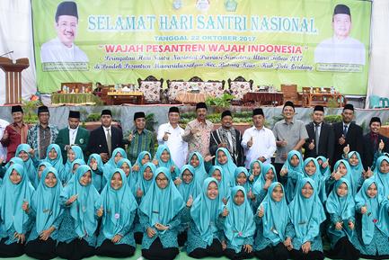 Gubsu Ajak Santri Berbenah  