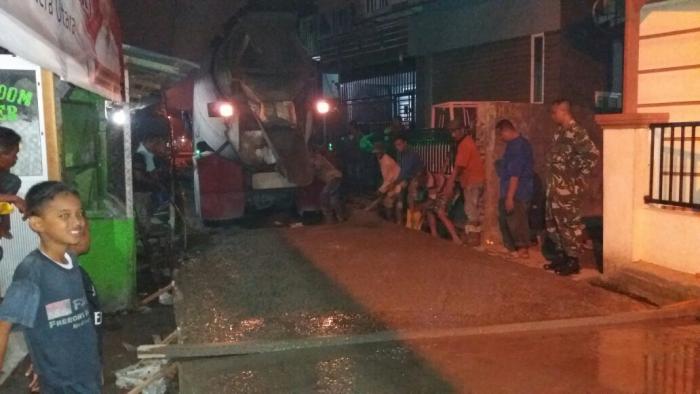 Lagi, Dinas PU Beton 3 Ruas Jalan Rusak
