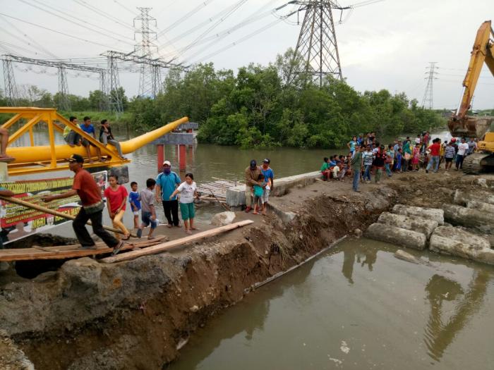 Wakil Wali Kota Tinjau Jembatan Titi Dua Sicanang Yang Ambruk
