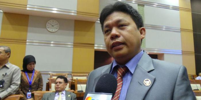 Mantan Komisioner Kompolnas Edy Hasibuan Raih Gelar Doktor Hukum
