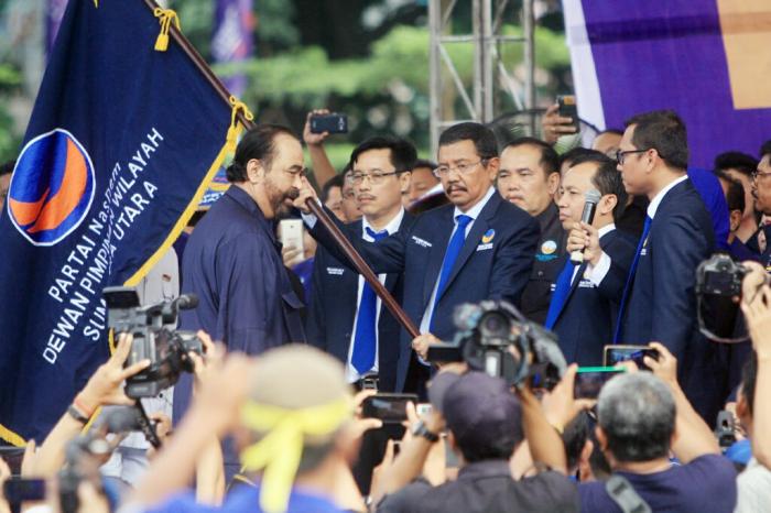 Sinyal PDIP ke Tengku Erry, Surya Paloh Sebut Dirinya dan Presiden Jokowi Sepakat