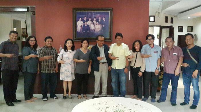 Terima Panitia Natal, Dr RE Nainggolan MM Apresiasi PWI Sumut