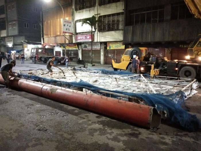 Papan Reklame di 4 Ruas Jalan Ini Dibongkar