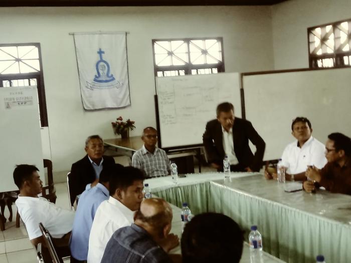 Edwin P Situmorang Diskusi Hukum Dengan Bishop GPP dan Para Pendeta