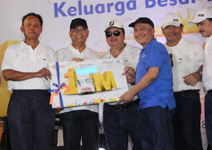 Jalan Santai dan Undian Gebyar Martabe