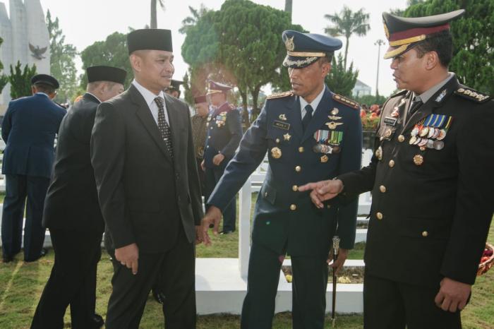 Sekda Ajak Masyarakat Kota Medan Kobarkan Semangat Para Pahlawan