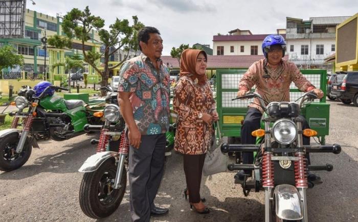 Pemko Padagsidimpuan Terima Bantuan Motor Pengangkut Sampah