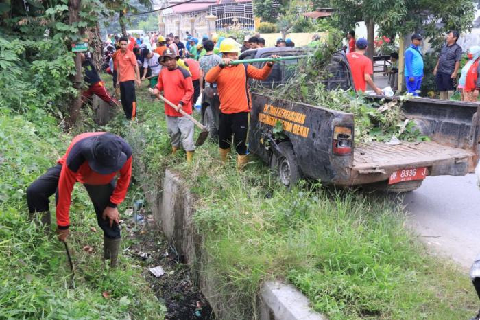 Akhyar Nasution Ingatkan Masyarakat Kota Medan Agar Selalu Jaga Kebersihan Lingkungan