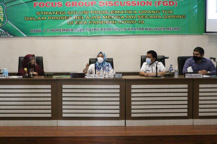 Strategi Solusi Problematika Orang Tua Dalam Proses Belajar Mengajar Secara Daring di Era Pandemi Covid 19
