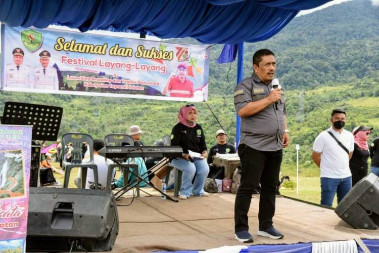 Kenalkan Alam Sipirok, Pemkab Tapsel Gelar Festival Layang-layang
