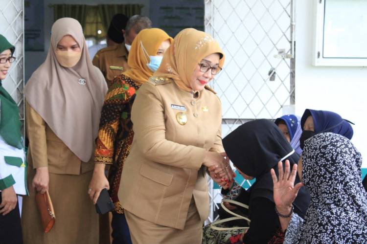 Wabup Labuhanbatu: "Manfaatkan Zakat ini dengan Sebaik - baiknya"