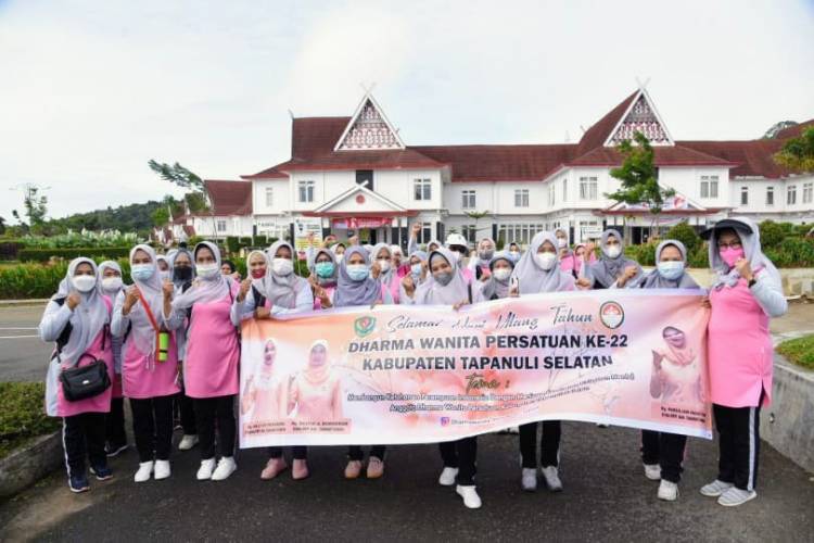 Peringati HUT Ke 22, DWP Tapsel Gelar Berbagai Kegiatan