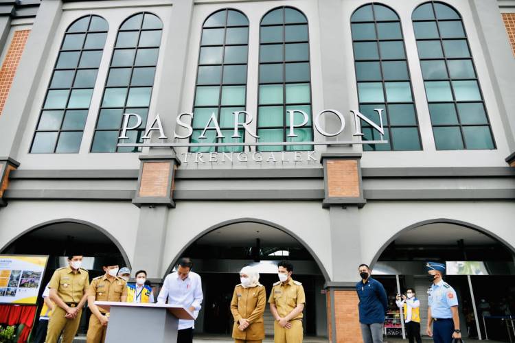 Presiden Jokowi Resmikan Pasar Pon di Kabupaten Trenggalek