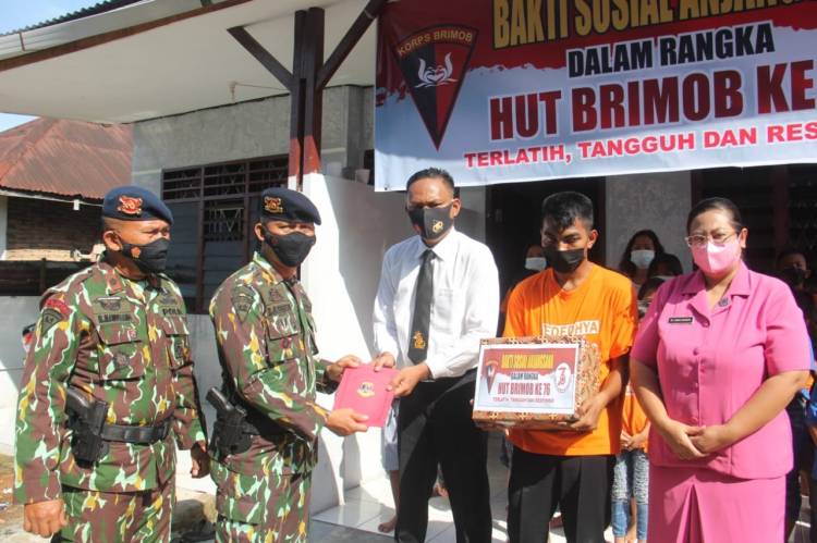 Jumat Berkah, Brimob Polda Sumut Berbagi Sembako Ke Panti Asuhan