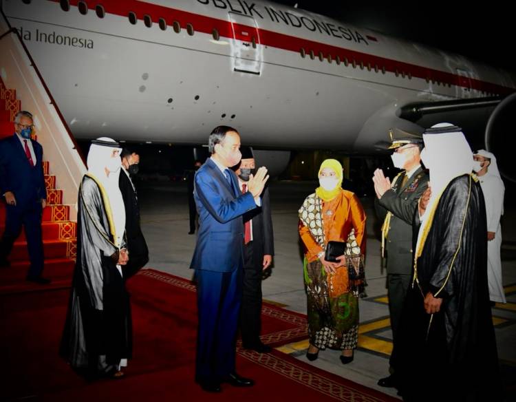 Presiden Joko Widodo Tiba di Abu Dhabi