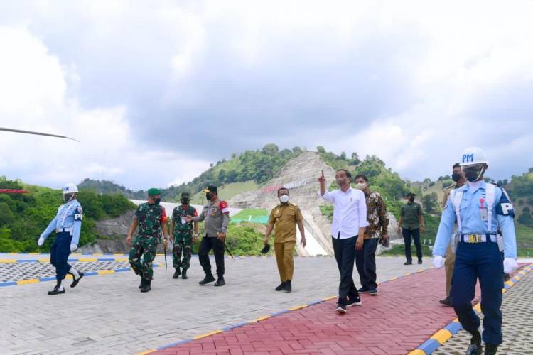 Presiden Jokowi Resmikan Bendungan Karalloe di Gowa
