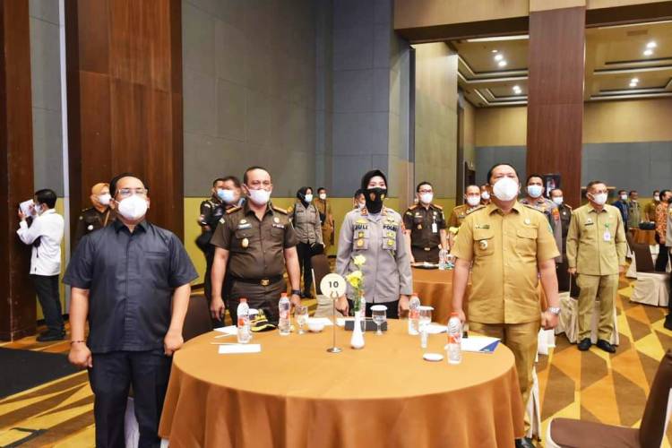 Forkopimda Sidimpuan Walikota Padangsidimpuan Hadiri Rapat Asistensi Pengelola Keuangan