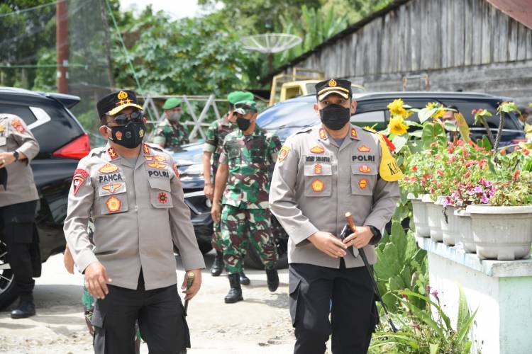Kapolda Sumut Tinjau Pilkades Serentak di Humbang Hasundutan