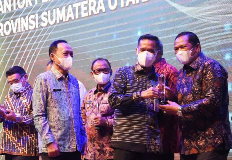 Dua Tahun Berturut, Pemko Padangsidimpuan Raih Penghargaan TPID Terbaik Se Sumut