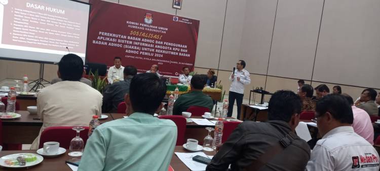 Komisi Pemilihan Umum  Kab.Humbang Hasundutan Sosialisasi Penggunaan Aplikasi Ad-Hoc dalam Rekrutmen Badan Ad-Hoc