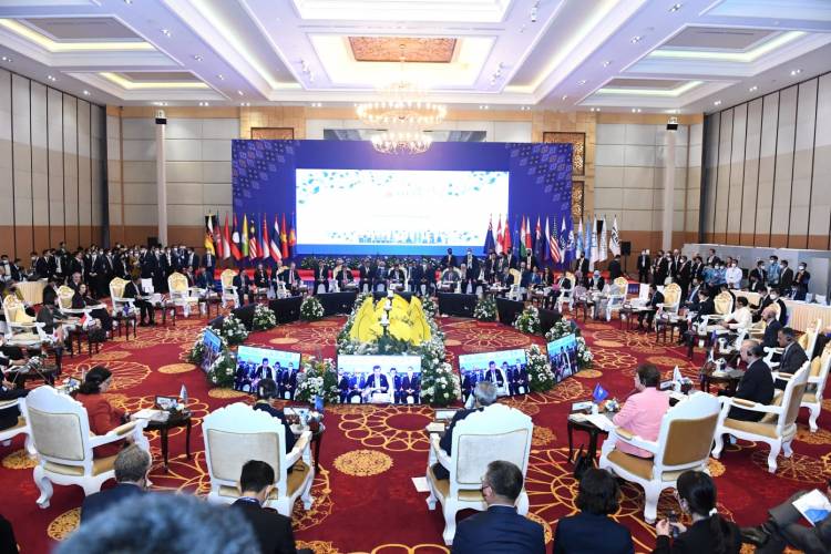Tiga Hal Fokus Utama Presiden Jokowi Hadapi Tantangan Krisis Ekonomi di ASEAN