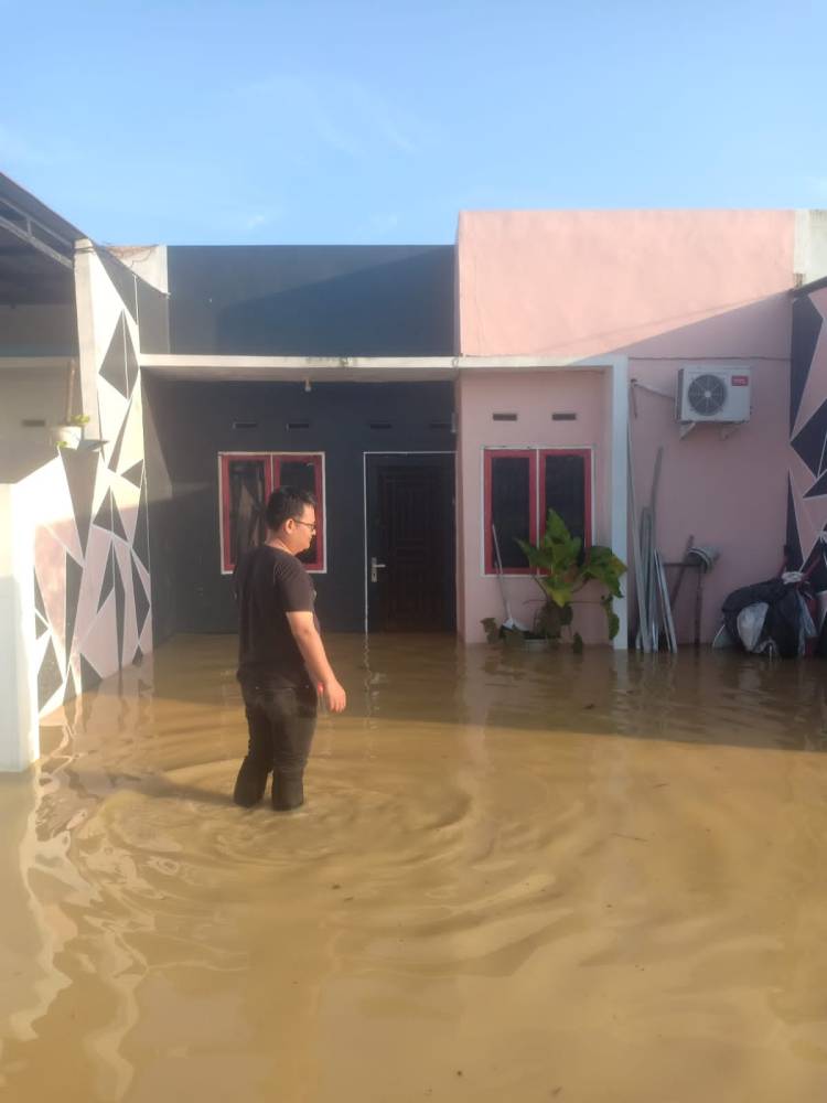 Perumahan Griya Mutiara Indah 3 Dilanda Banjir Berkali Kali...