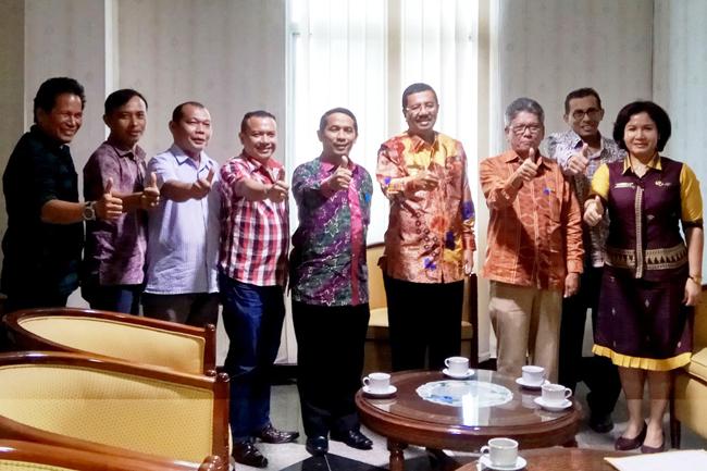 Diisi Berbagai Kegiatan, GubernurApresiasi Natal Bersama PWI dan KPID