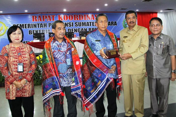 Gubernur Minta Penyajian Laporan Keuangan Daerah Direformasi