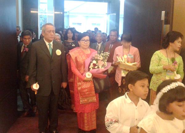  Rev Dr MH Siburian,M.Min : Ikutlah Kristus, Jangan Terganggu Oleh Apapun
