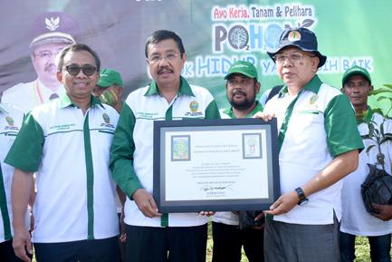 Gubsu : Menanam Pohon Upaya Mencegah Banjir Dan Longsor
