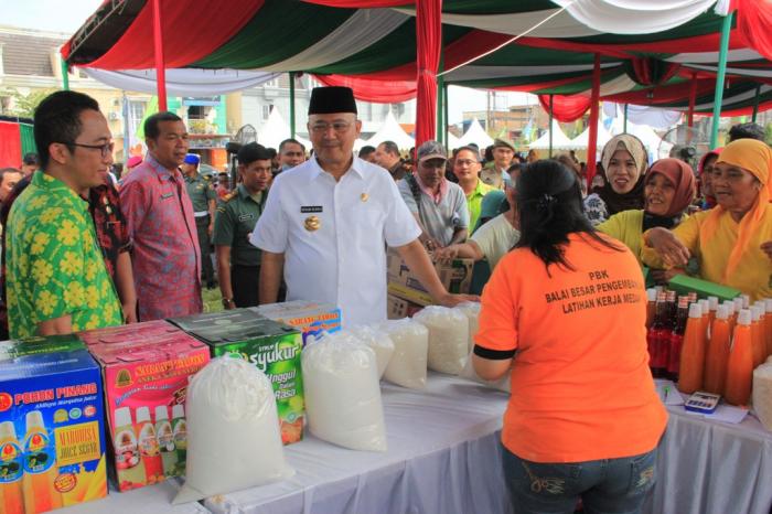 Sambut Hari Natal & Tahun Baru 2018, Pemko Buka 53 Titik Pasar Murah