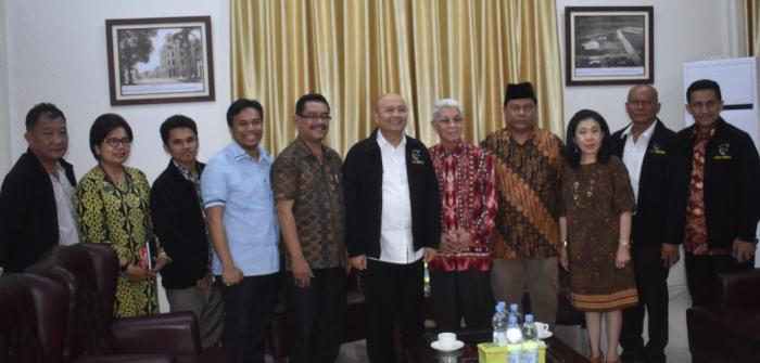 Wali Kota Support Kontingen LPPD Medan Menuju Pesparawi Sumut