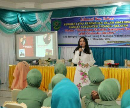 Kaum Perempuan Harus Bisa Jadi Motivator dan Inspirator