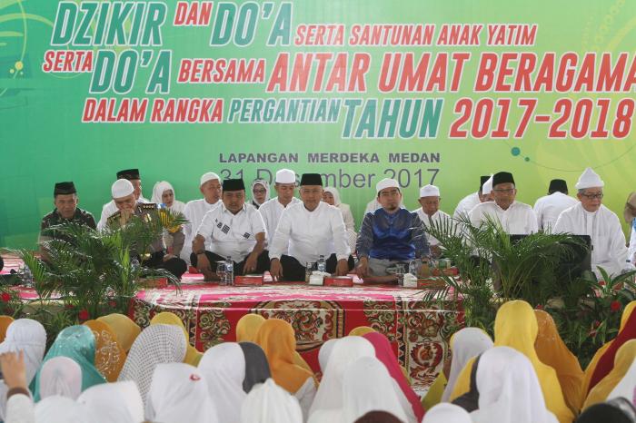 Pemko Medan Akhiri 2017 Dengan Dzikir, Tausiah dan Doa Bersama