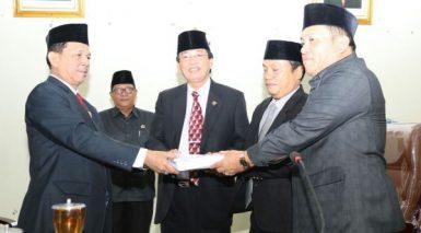 Bupati Ajukan Rp.1,24 Trilyun RAPBD Tapsel 2018