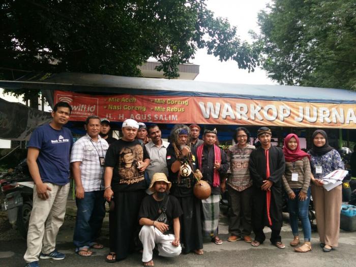 Warkop Jurnalis Kedatangan Paranormal