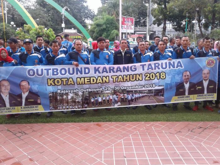 Wali Kota Lepas Outbond Karang Taruna