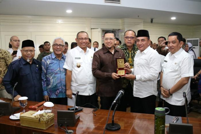 Akhyar Sampaikan Masalah Kelangkaan Blanko E KTP Ke Komisi II DPR RI