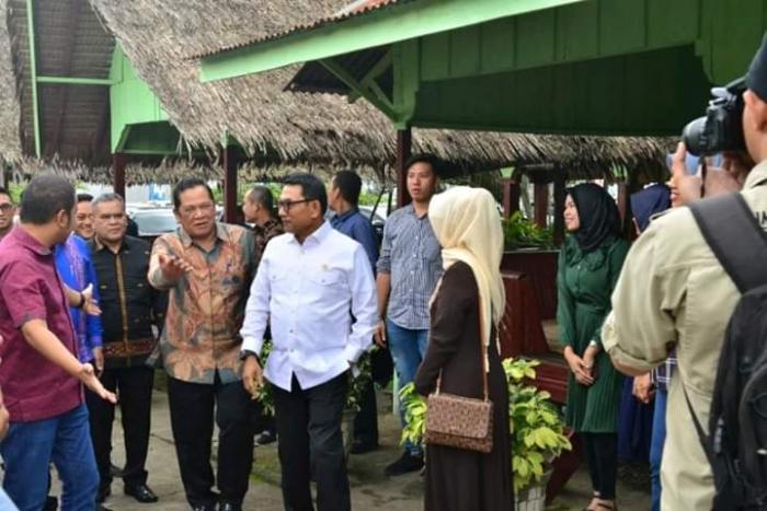 Walikota Padangsidimpuan Sambut KSP Jend (Purn) Moeldoko