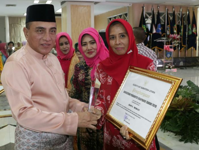 Pemko Medan Terima Penghargaan Anugerah Parahita Ekapraya