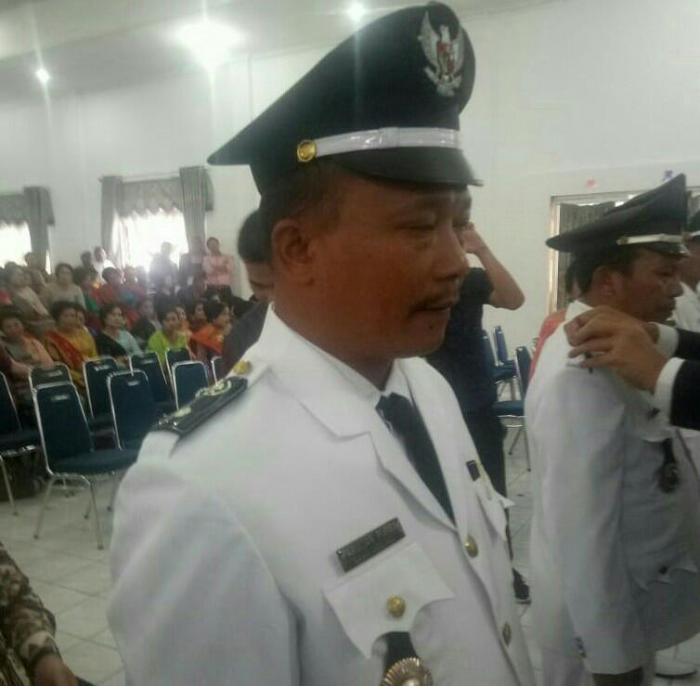 Bupati Humbahas Dosmar Banjarnahor Lantik 40 Kepala Desa