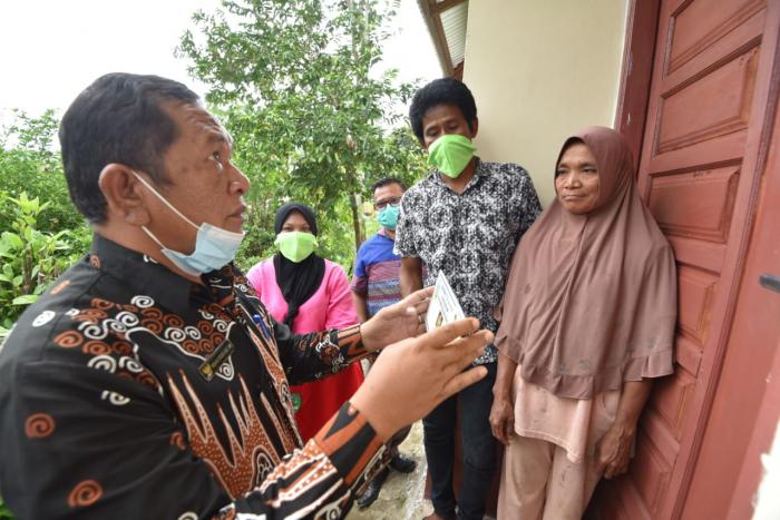 Walikota Sidimpuan Serahkan Kunci Rumah Bantuan Program RTLH