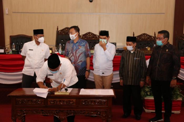 DPRD Medan Setujui Pengesahan Ranperda Perusahaan Umum Daerah Pasar & Pembangunan