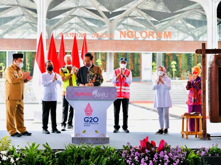 Presiden Jokowi Resmikan Bandara Ngloram di Blora