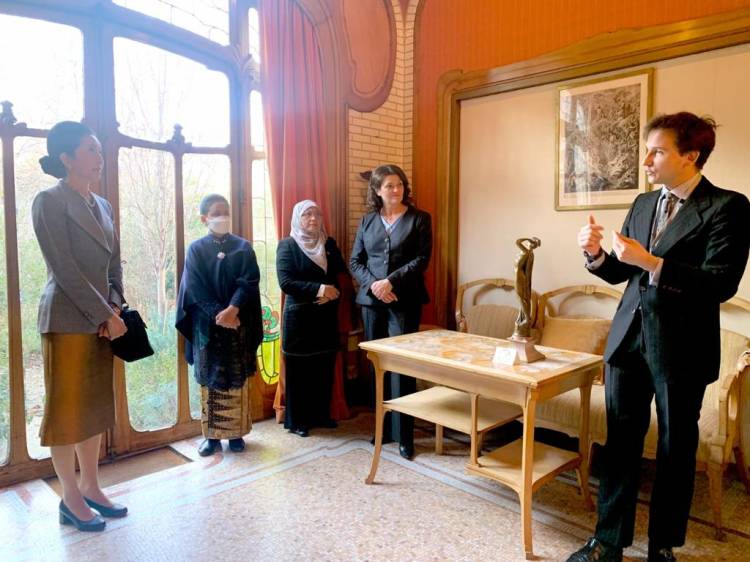 Ibu Iriana Hadiri Program Acara Pendamping KTT ASEAN-Uni Eropa