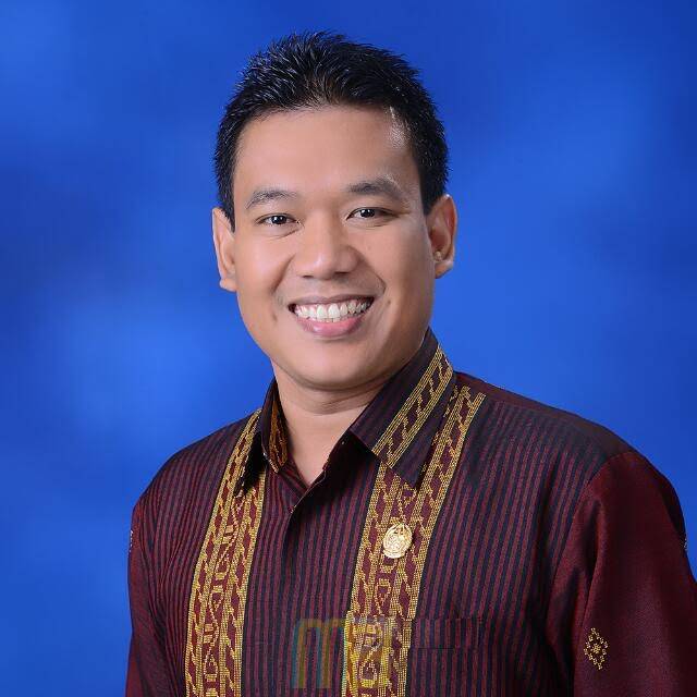 Sutrisno Pangaribuan : Diskriminasi Pemerintah Terhadap Peternak Babi