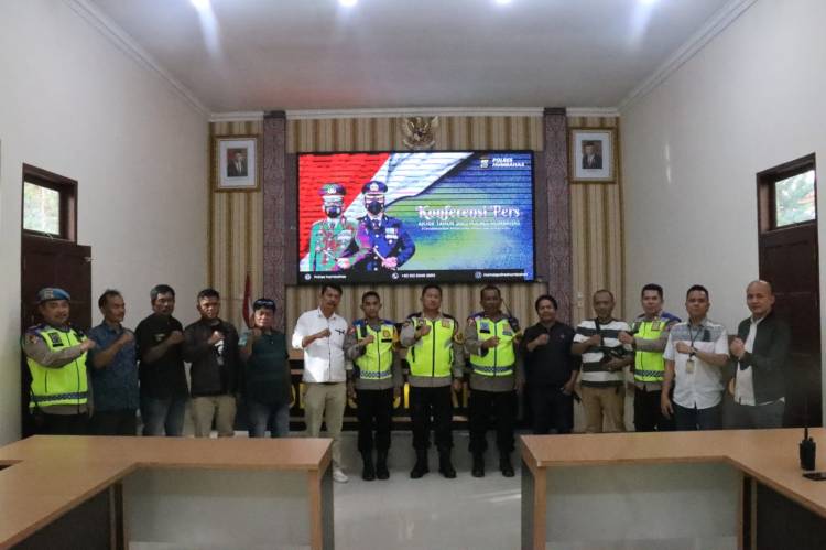 Kapolres Humbang Hasundutan adakan Konferensi Pers Akhir Tahun 2022