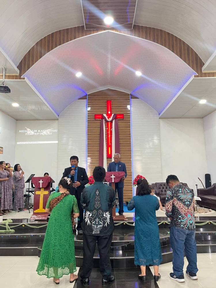GPI Sidang Pasar IV Namorambe Gelar Ibadah Natal Umum dan Penyerahan Anak